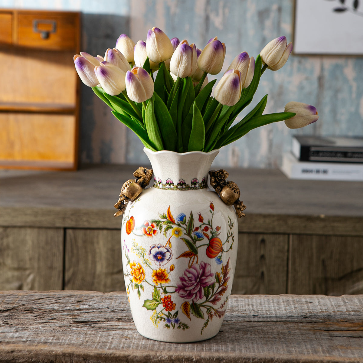 Jardin Majestique Room Decorative Vase & Showpiece