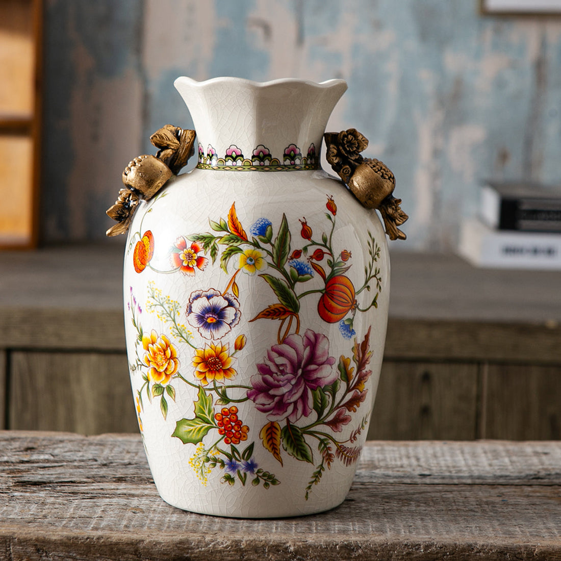 Jardin Majestique Room Decorative Vase & Showpiece
