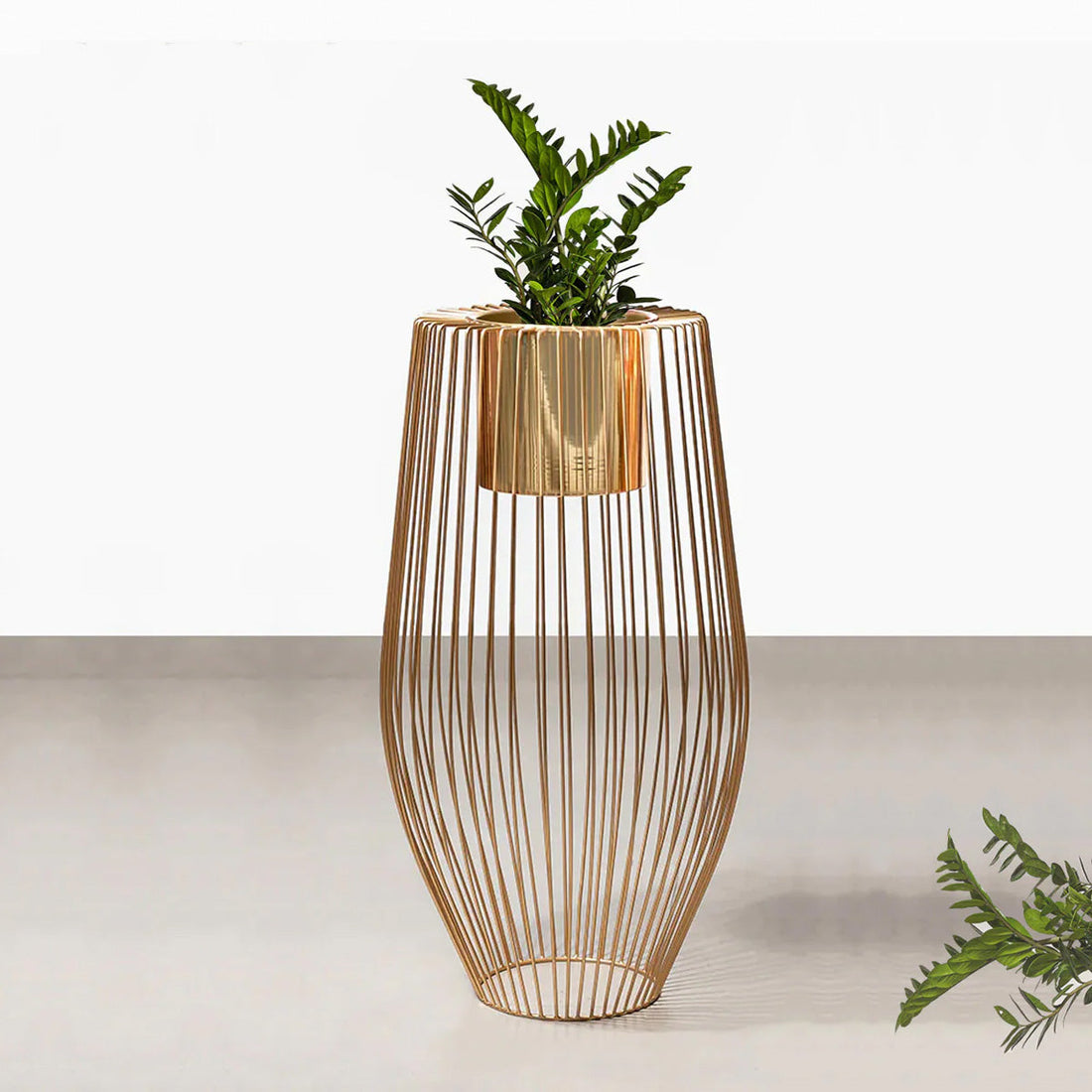 Euphoric Earth Planters - Medium - Gold